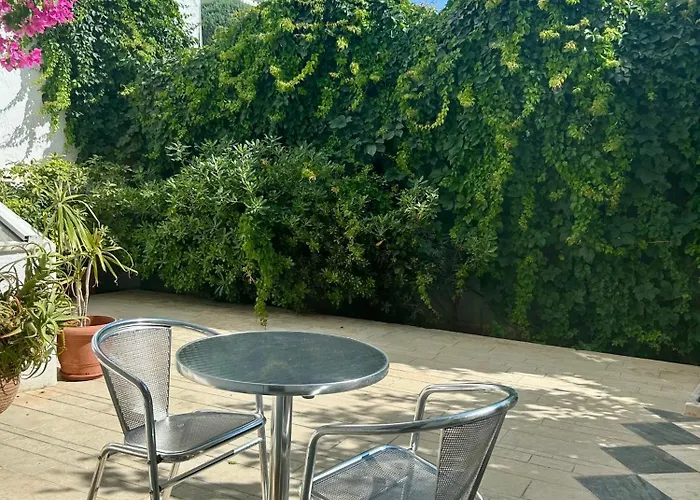 Andromeda & Χερσόνησος