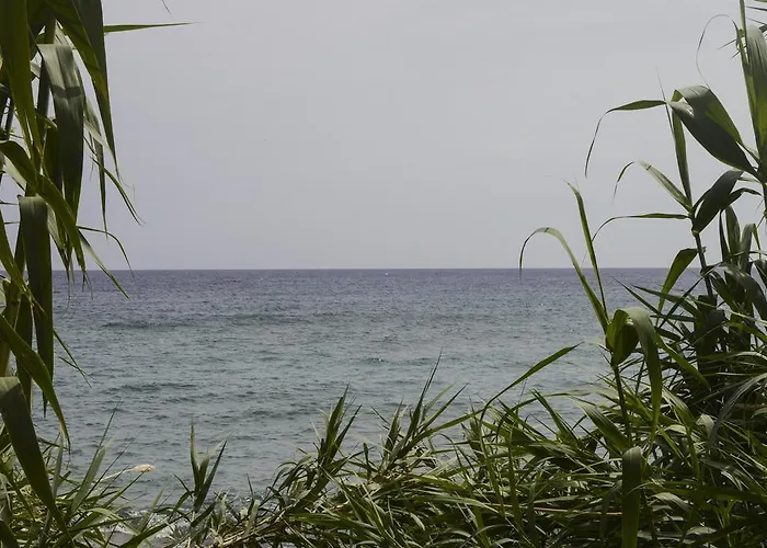Andromeda & Χερσόνησος
